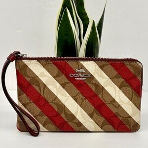 Large Corner Zip Wristlet In Signature Canvas With Diagonal Stripe Print